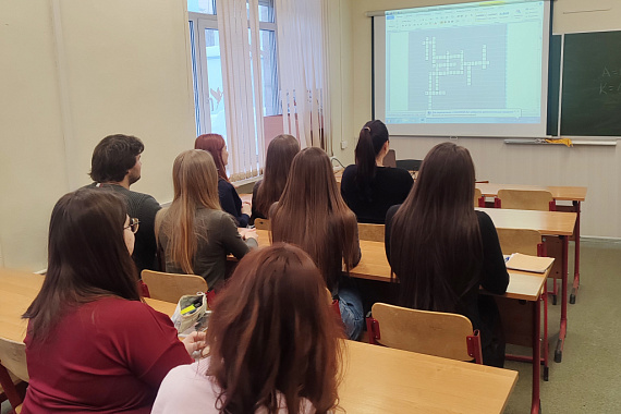 Студенты МАУ — участники мероприятия «Знатоки экономики» Студенты МАУ — участники мероприятия «Знатоки экономики»