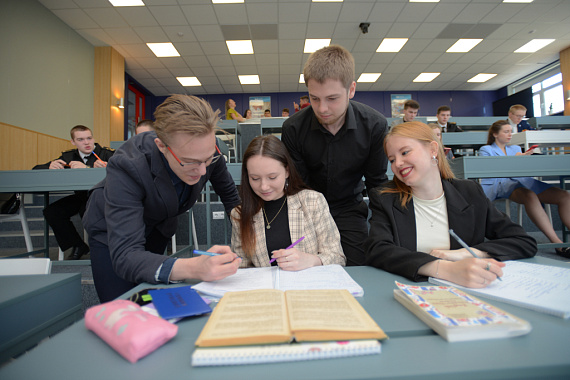 Уведомление о неуспеваемости. Возможности компьютеризации учебного процесса. Информирование родителей обучающихся. Уведомление о двойках в четверти. Информационное общество и его особенности план егэ.